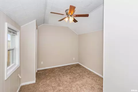 102 S Eastern Ave, Minier, IL 61759 photo 25