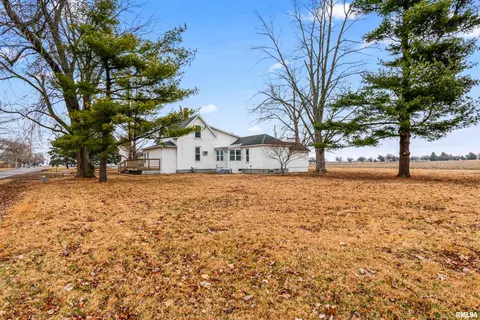 102 S Eastern Ave, Minier, IL 61759 photo 37