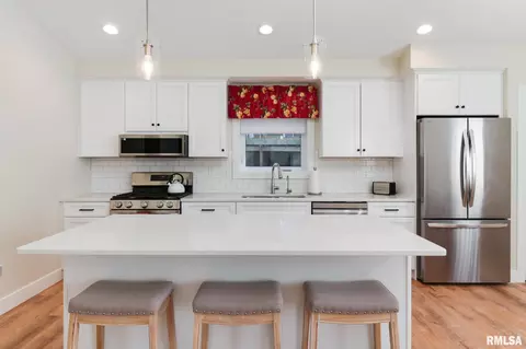 Kitchen - 607 E 2nd St, Delavan, IL 61734 photo 1 of 3