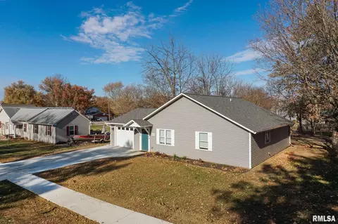 Other - 607 E 2nd St, Delavan, IL 61734 photo 10 of 12