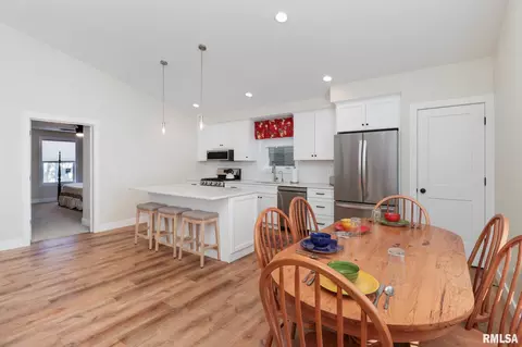 Dining - 607 E 2nd St, Delavan, IL 61734 photo 1 of 2
