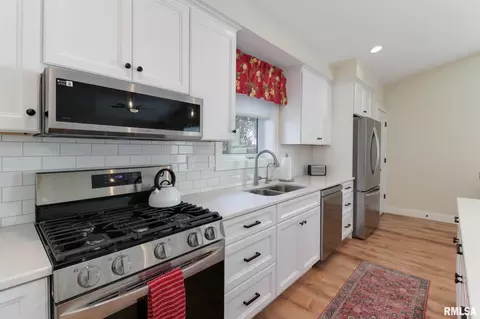 Kitchen - 607 E 2nd St, Delavan, IL 61734 photo 3 of 3