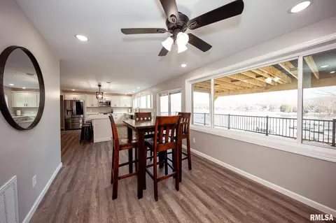 Dining - 12147 Pebble Point Rd, Marion, IL 62959 photo 1 of 1