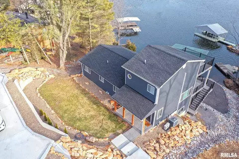 Exterior - 12147 Pebble Point Rd, Marion, IL 62959 photo 3 of 5