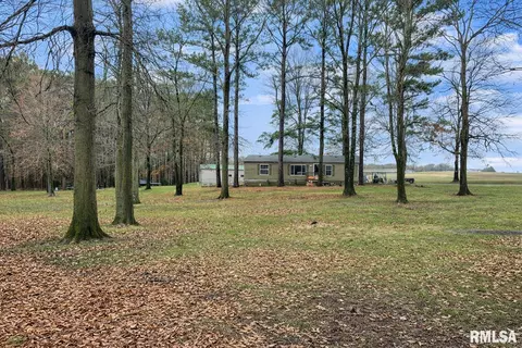 215 Scout Cabin Rd, Carterville, IL 62918