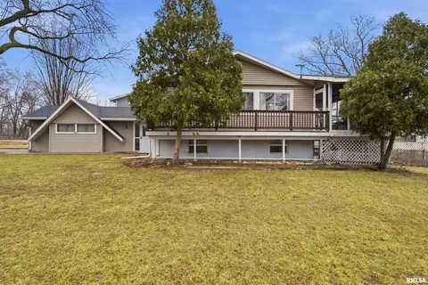 6221 E Glendale Ave, Chillicothe, IL 61523