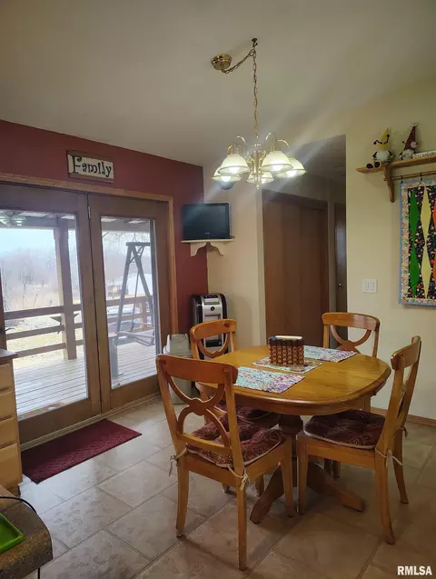 Dining - 15701 E Highway 9, Canton, IL 61520 photo 1 of 1