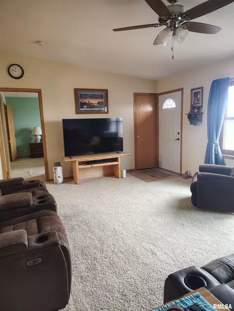 Living - 15701 E Highway 9, Canton, IL 61520 photo 2 of 4
