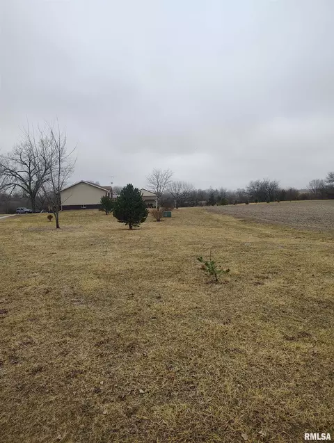 Exterior - 15701 E Highway 9, Canton, IL 61520 photo 11 of 11