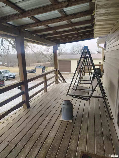 Exterior - 15701 E Highway 9, Canton, IL 61520 photo 7 of 11