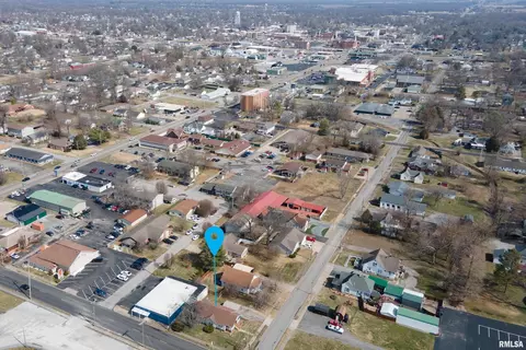 View/Area - 1408 W Cherry St, Marion, IL 62959 photo 2 of 5