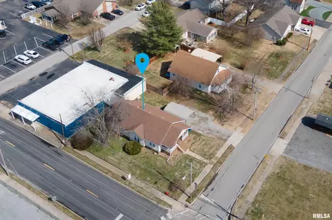 View/Area - 1408 W Cherry St, Marion, IL 62959 photo 3 of 5