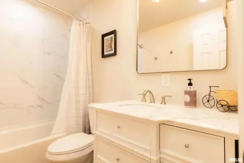 Bath - 408 N 3rd St, Dunlap, IL 61525 photo 4 of 4
