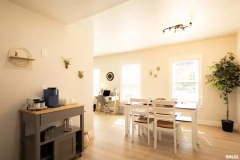 Dining - 408 N 3rd St, Dunlap, IL 61525 photo 1 of 1