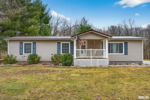 325 Valley View Cir, Dahinda, IL 61428