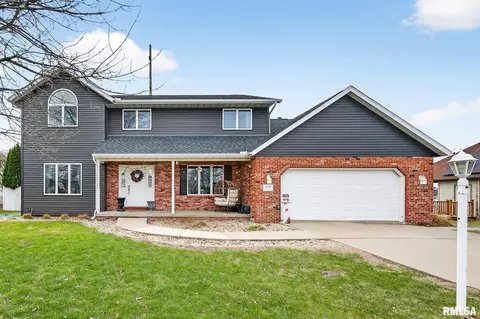 112 Heatherview Dr, East Peoria, IL 61611