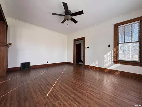 Living - 519 N Randolph St, Macomb, IL 61455 photo 5 of 5