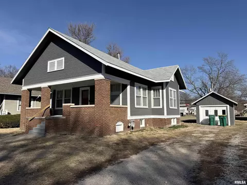 Exterior - 519 N Randolph St, Macomb, IL 61455 photo 2 of 5