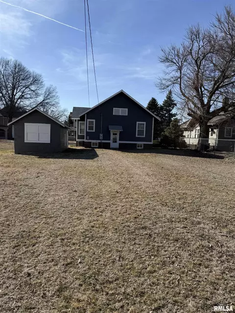 Exterior - 519 N Randolph St, Macomb, IL 61455 photo 5 of 5