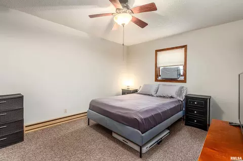 Bedroom - 16446 Corinth Rd, Marion, IL 62959 photo 1 of 2