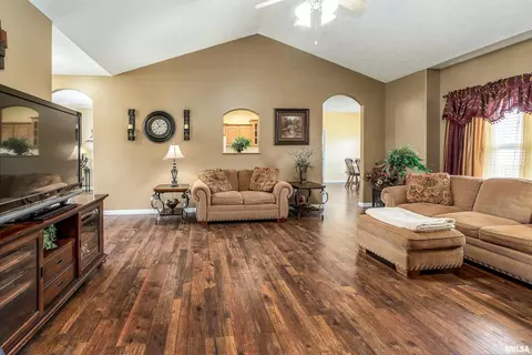 Living - 315 Evergreen Trl, Herrin, IL 62948 photo 1 of 1