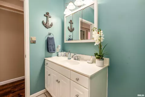 Bath - 315 Evergreen Trl, Herrin, IL 62948 photo 6 of 6