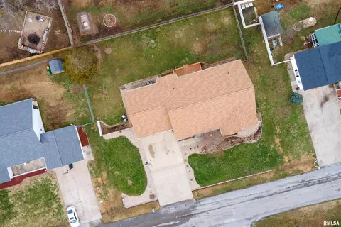 View/Area - 315 Evergreen Trl, Herrin, IL 62948 photo 4 of 14