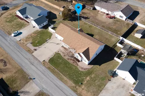 View/Area - 315 Evergreen Trl, Herrin, IL 62948 photo 9 of 14