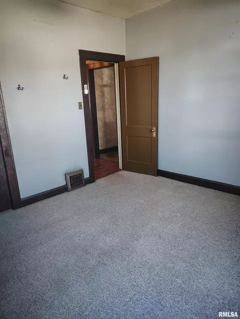 Bedroom - 36 E Olive St, Canton, IL 61520 photo 2 of 2