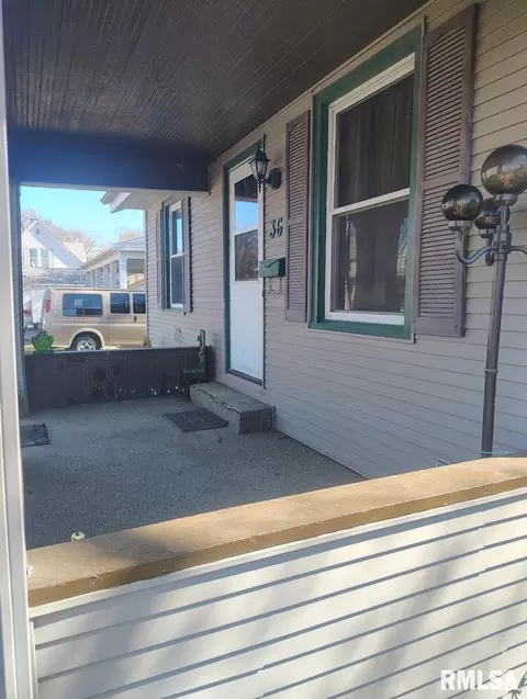 Exterior - 36 E Olive St, Canton, IL 61520 photo 3 of 8