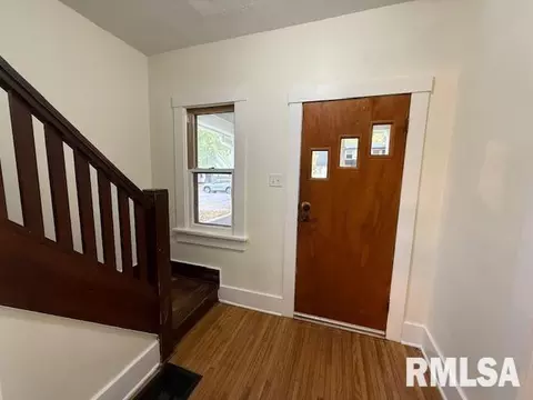 Entry Way - 421 S Mcarthur St, Macomb, IL 61455 photo 1 of 1