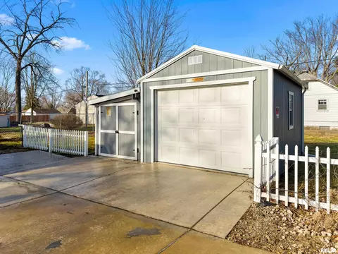 Other - 121 Albert St, Washington, IL 61571 photo 13 of 14