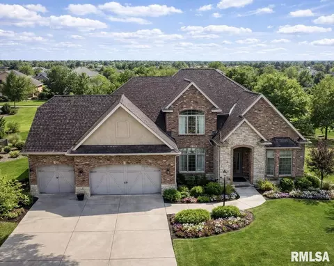 Exterior - 2422 W Augusta Dr, Dunlap, IL 61525 photo 10 of 13