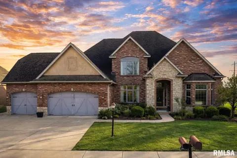 2422 W Augusta Dr, Dunlap, IL 61525