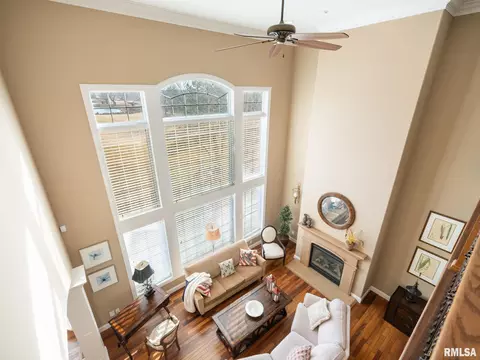 Living - 2422 W Augusta Dr, Dunlap, IL 61525 photo 6 of 10