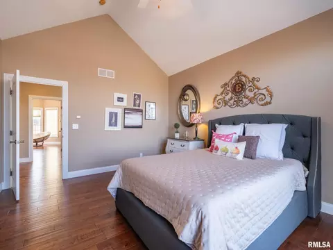 Bedroom - 2422 W Augusta Dr, Dunlap, IL 61525 photo 7 of 9