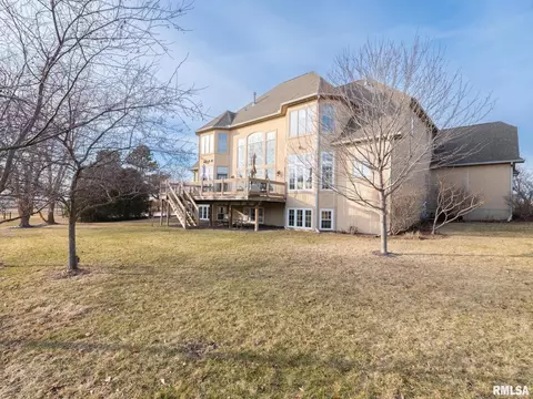 Exterior - 2422 W Augusta Dr, Dunlap, IL 61525 photo 9 of 13