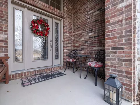 Exterior - 2422 W Augusta Dr, Dunlap, IL 61525 photo 13 of 13