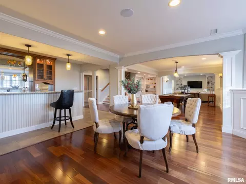 Dining - 2422 W Augusta Dr, Dunlap, IL 61525 photo 6 of 9