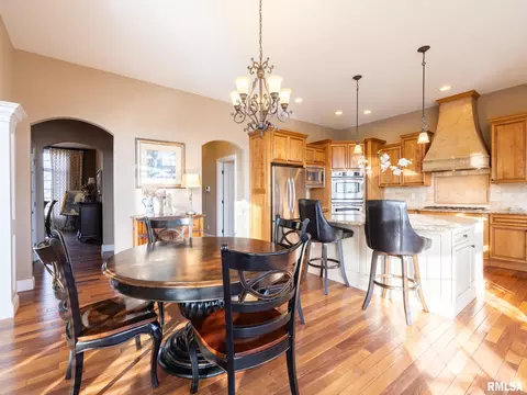 Dining - 2422 W Augusta Dr, Dunlap, IL 61525 photo 3 of 9