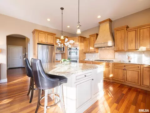 Kitchen - 2422 W Augusta Dr, Dunlap, IL 61525 photo 1 of 9