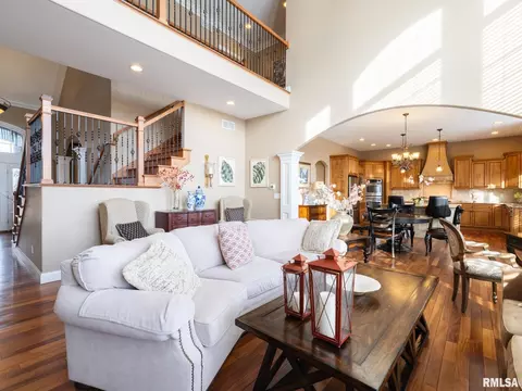 Living - 2422 W Augusta Dr, Dunlap, IL 61525 photo 3 of 10
