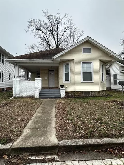 1829 Spruce St, Murphysboro, IL 62966