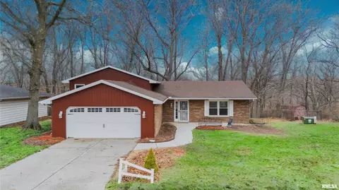 3563 W Saymore Ln, Peoria, IL 61615
