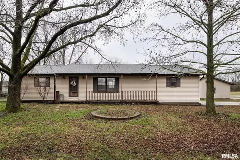 602 Lexington St, De Soto, IL 62924