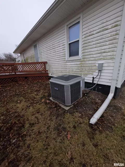 Other - 1951 E Walnut St, Canton, IL 61520 photo 4 of 14