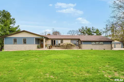 348 Circle Shore Dr, Washington, IL 61571