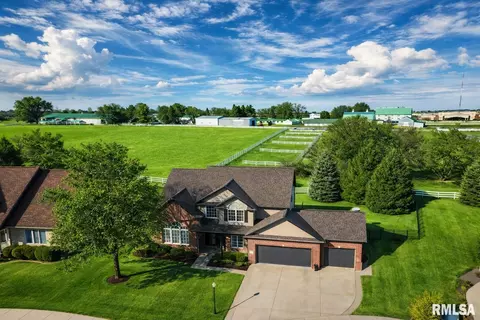 5807 W Ivybridge Pl, Peoria, IL 61615