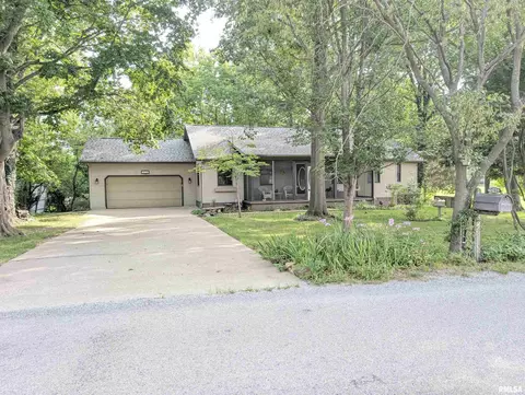 Exterior - 12196 Laguna Dr, Marion, IL 62959 photo 1 of 11