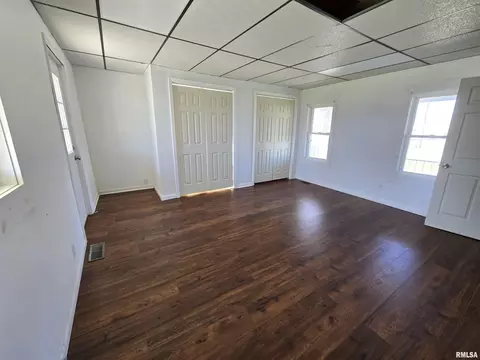 637 S 3rd Ave, Canton, IL 61520 photo 14